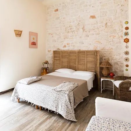 Caroseno Bed & Breakfast