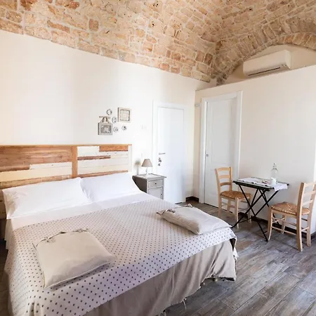 Caroseno Bed & Breakfast *