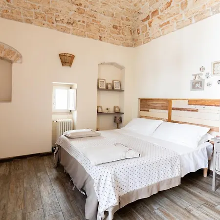 Del Caroseno Bed & Breakfast *