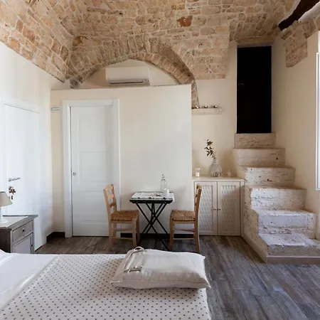 Del Caroseno Bed & Breakfast *